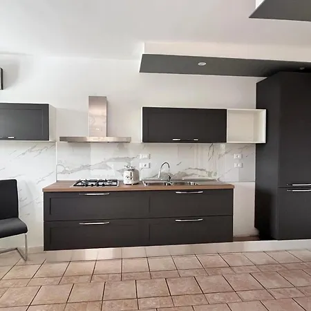 Апартаменты Carducci Cappelle sul Tavo